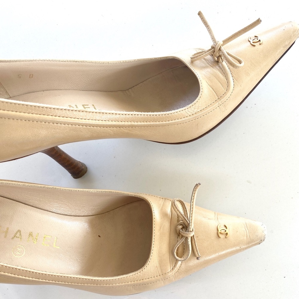 Chanel nude heels